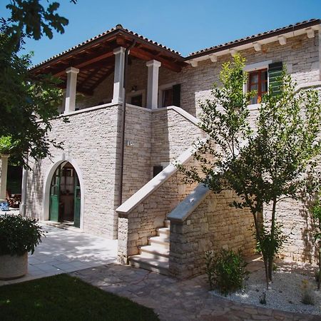 Villa Kringa Tinjan Exterior foto