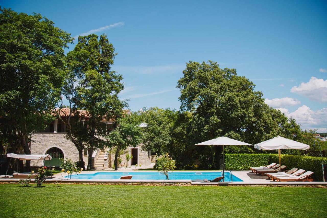 Villa Kringa Tinjan Exterior foto