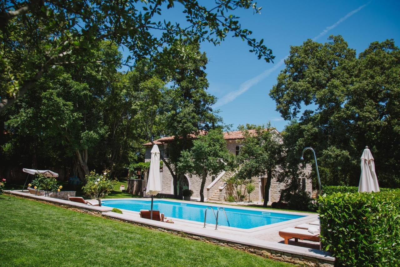 Villa Kringa Tinjan Exterior foto