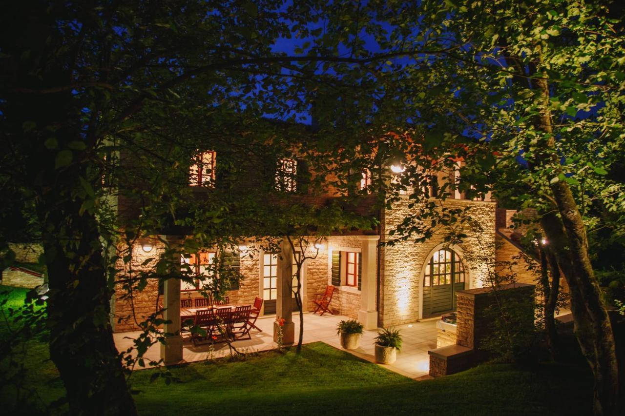 Villa Kringa Tinjan Exterior foto